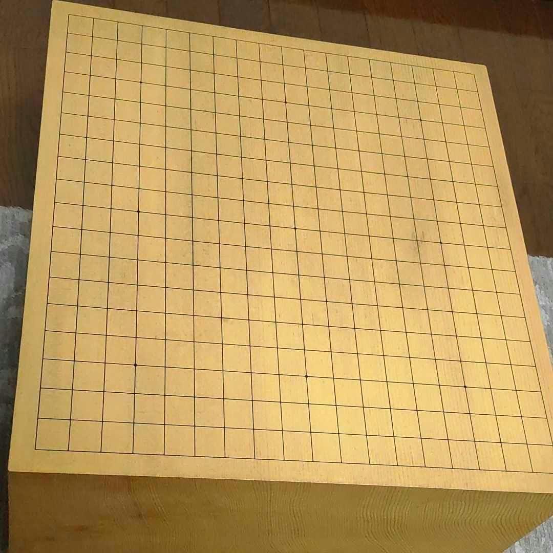 脚付き碁盤　囲碁　6寸7分（7寸近い）