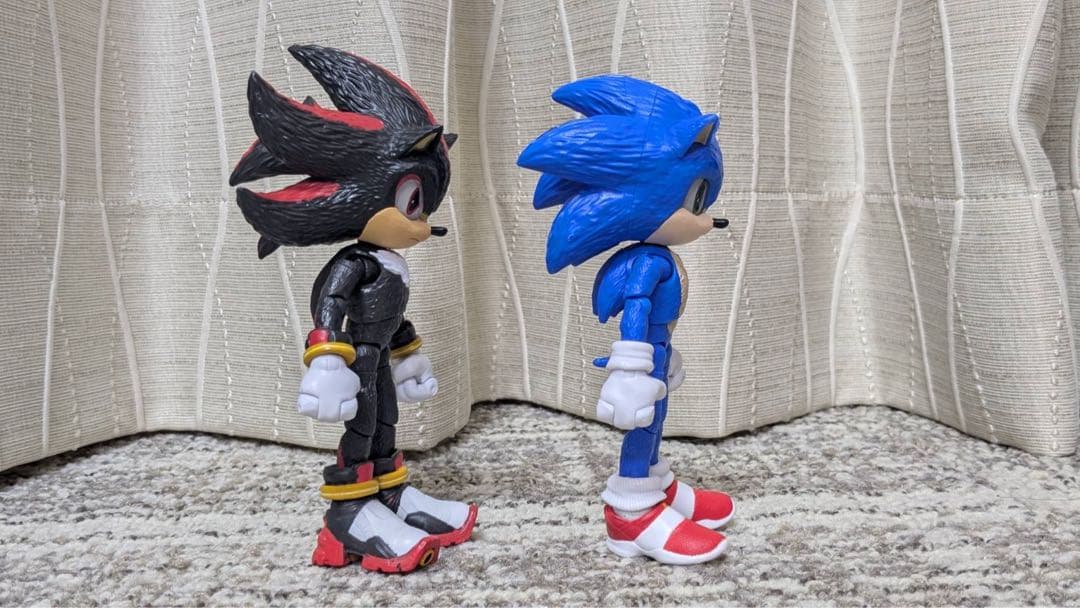 ソニック– 5インチ とシャドウ-5インチ 可動式フィギュアセット