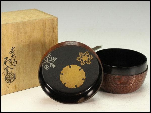 茶道具 塗師 辻 石斎作 糸目平棗 蓋内 雪蒔絵 共箱 美品(K-A642)