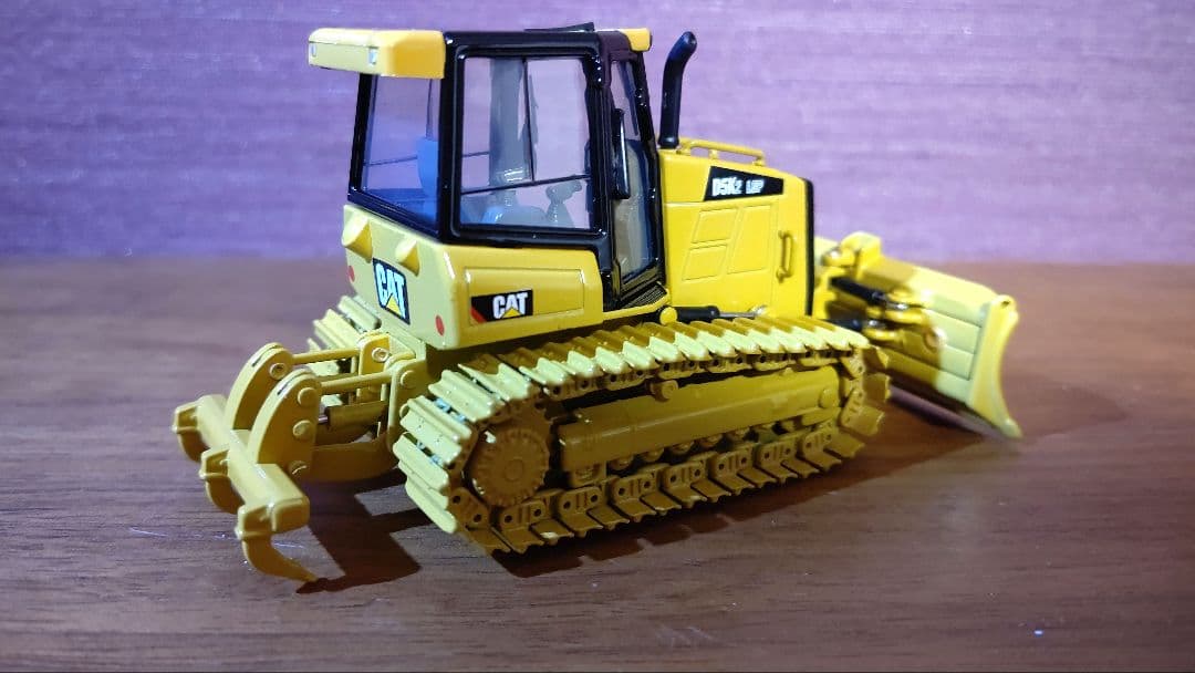 ノースコット　CAT D5K2 LGP　1/50　ブルドーザ　トラクタ