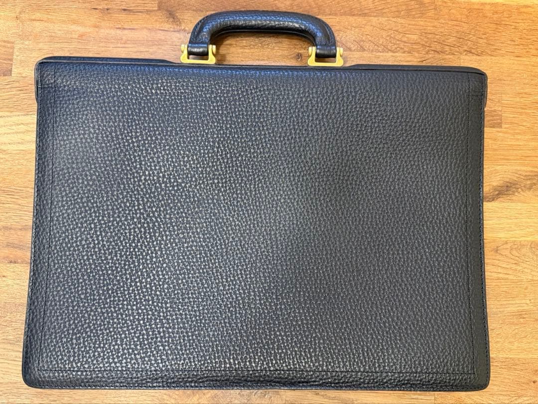 美品未使用〈LOEWEロエベビジネスバッグ ブラックレザー〉