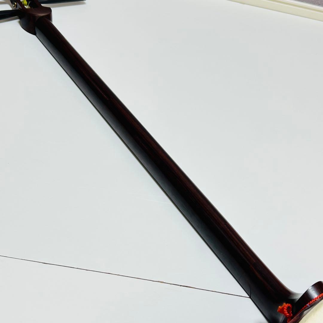 【高級 美品】三味線 中棹 紅木 プロ仕様 正寸 天然皮