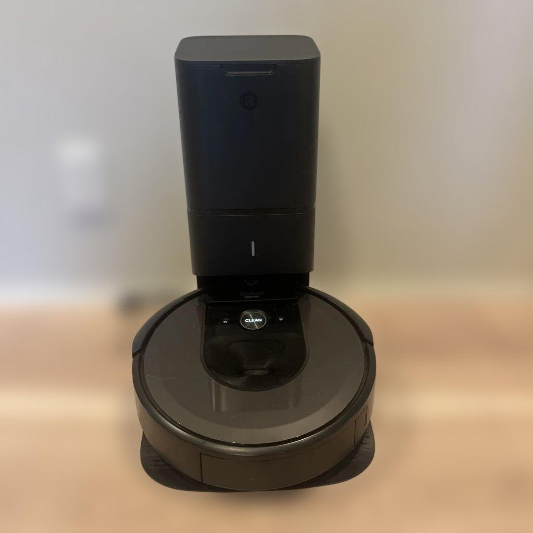 Roomba i7ロボット掃除機本体&クリーンベース