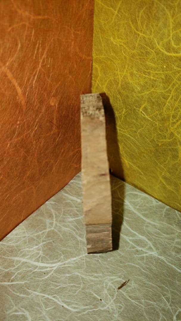 39 サンダルウッド・香木・聞香・香道「インド産 極上物 老山白檀53.4g」