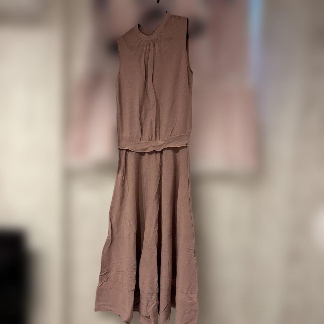 ノースリーブひざ丈ワンピース ピンク