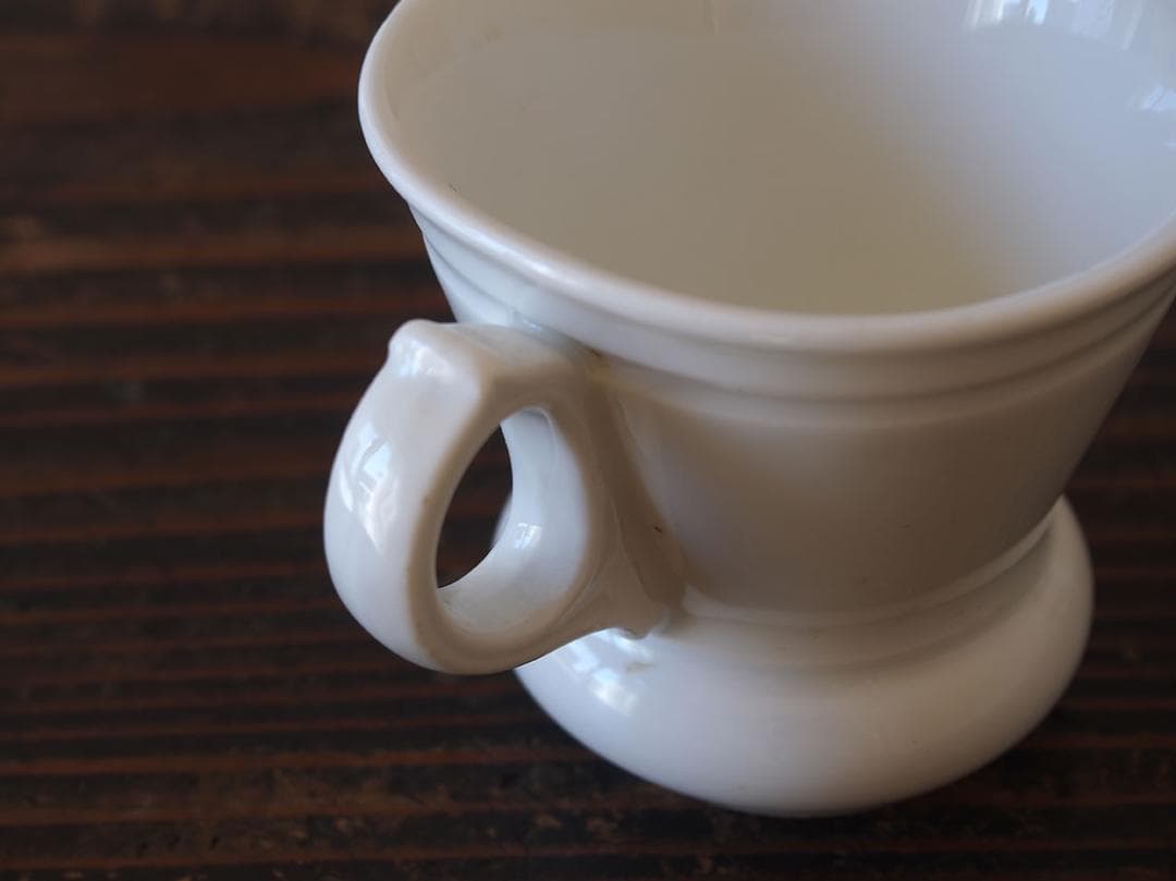 白いブリュロカップ 陶器 ビストロ 厚底カップ コーヒーカップ /K410