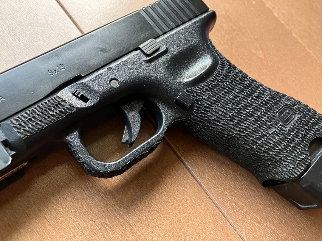 マルイGlock 17+ BLACK HAWKレッグホルスター+ウエポンライト