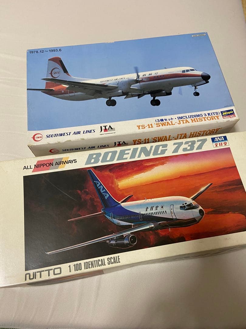 旅客機プラモデル　日東　1/100 ANA ボーイング737 南西航空　YS11