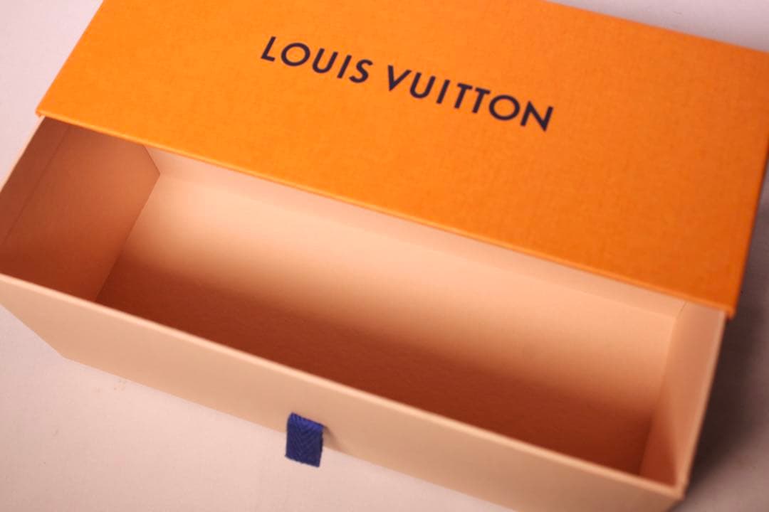 LOUIS VUITTON ルイヴィトン草間彌生トゥルースエリザベットペンケース