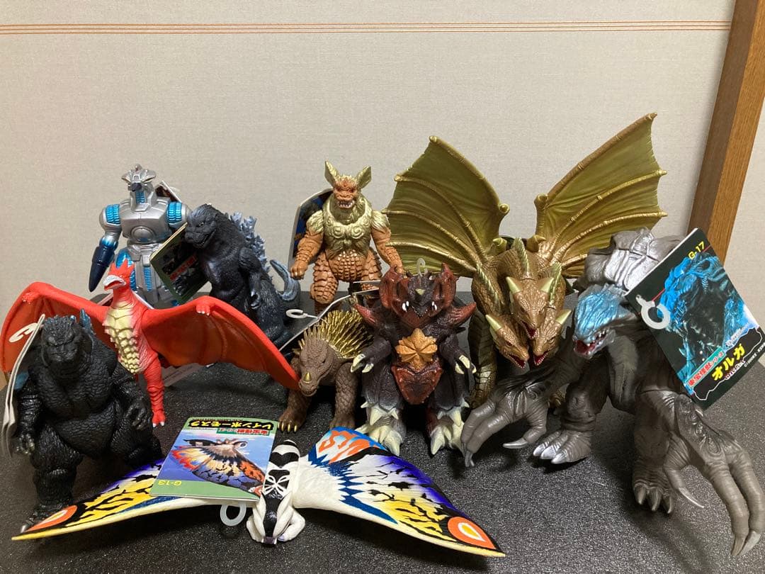 ゴジラソフビ10個セット G-01〜G-17