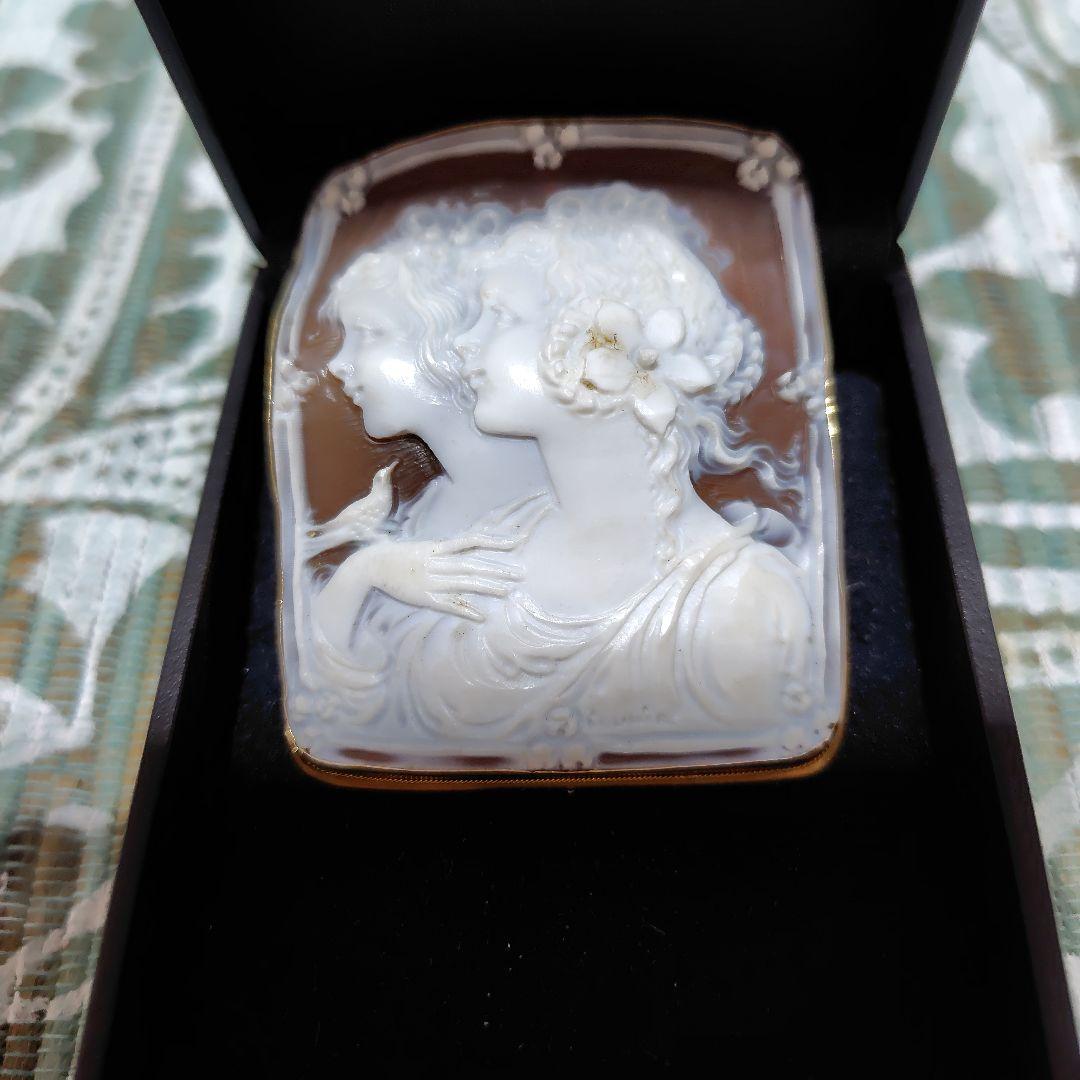 高級k18カメオ作家サイン入り　二人の女性の横顔