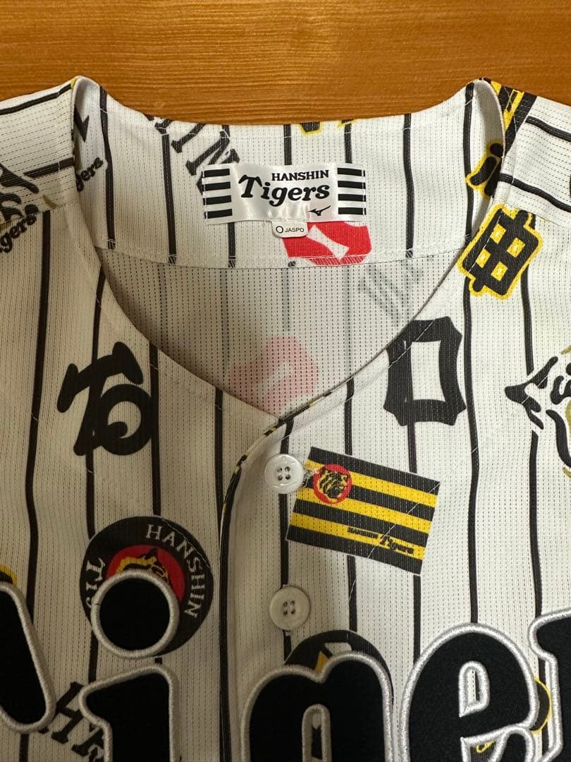 【完売】阪神タイガース 　90周年 　限定 レプリカユニフォーム　oサイズ