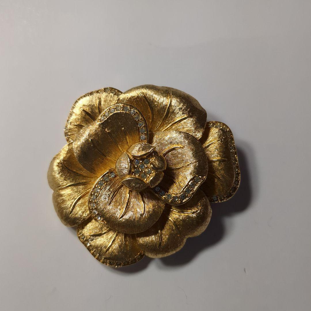 クリスチャンディオール Chrischan Diorビンテージブローチ