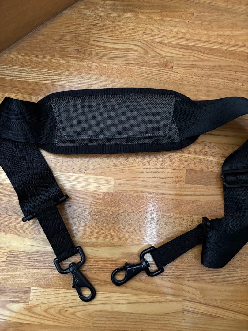 ブリーフィング A4 LINER 2WAY スティール