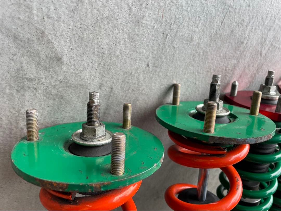 1*8様 クラウン車高調