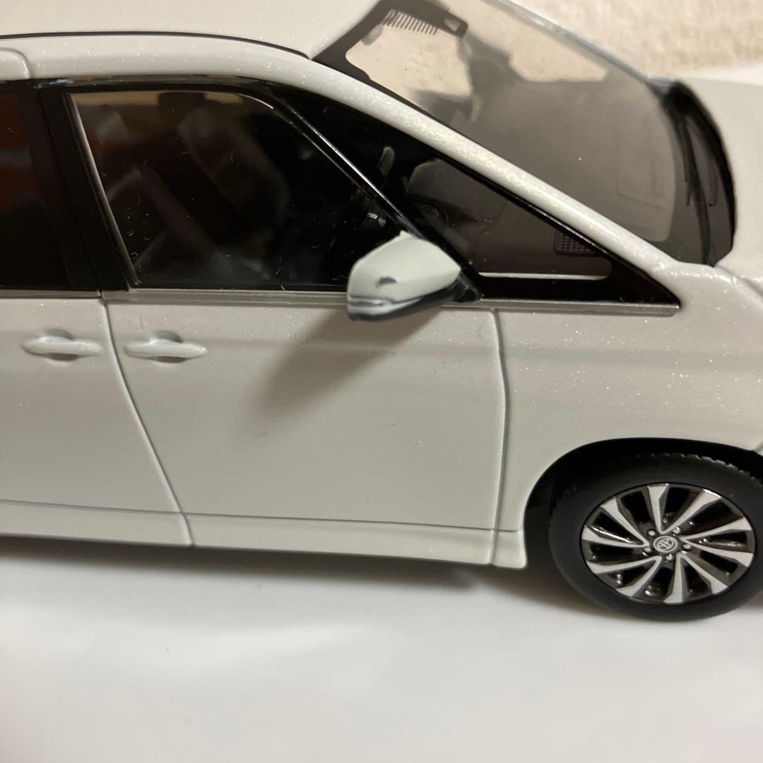 90ノア カラーサンプル　ミニカー