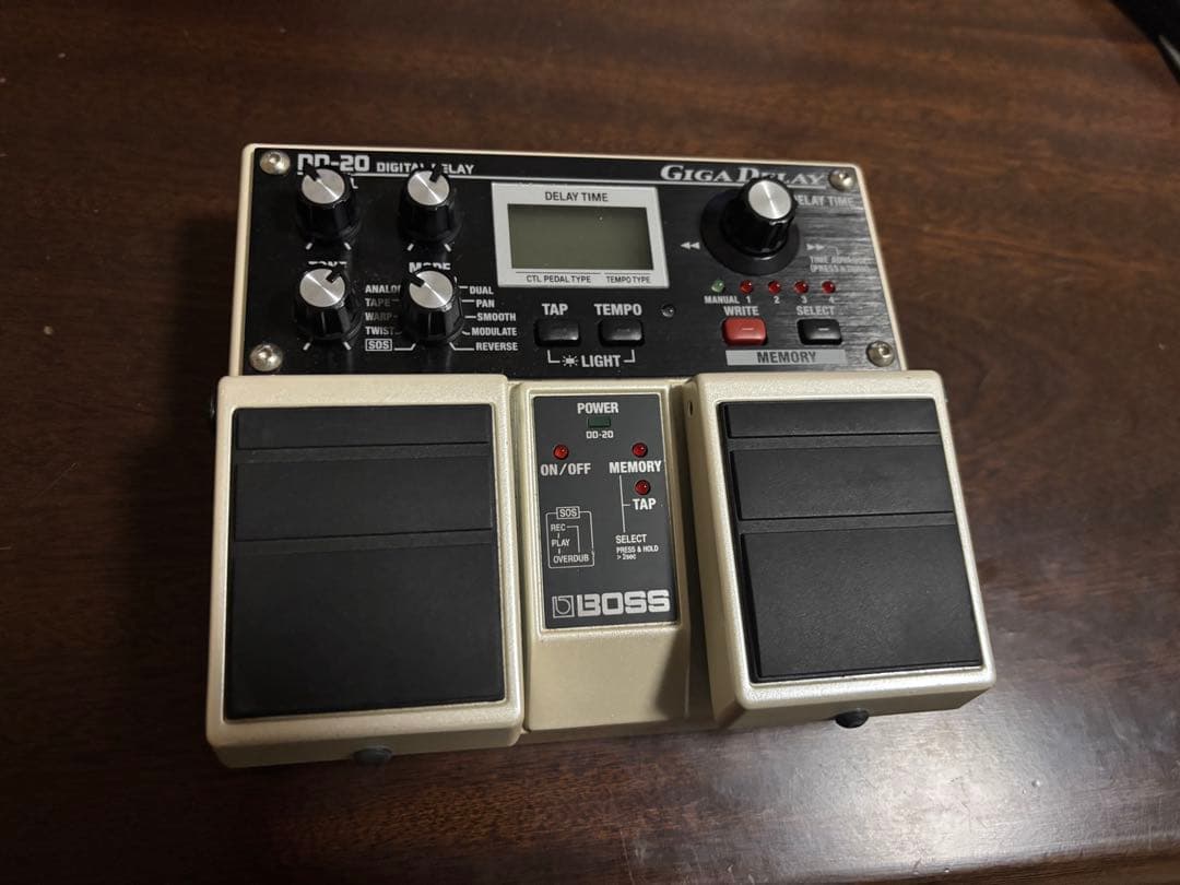 BOSS DD-20 ギターエフェクター