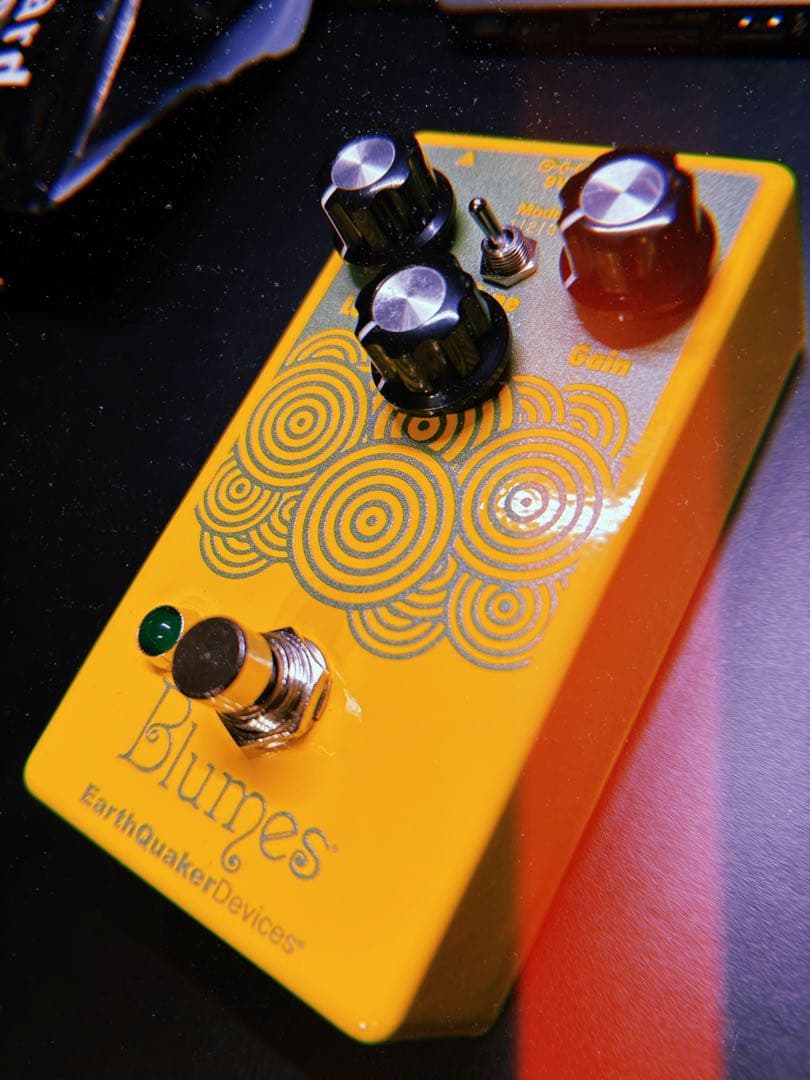 ギター EarthQuaker Devices Blumes