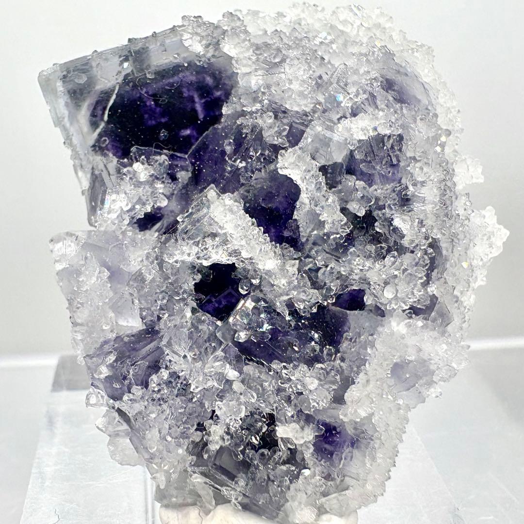 560 中国湖南省 Manaoshan Mine産 フローライト