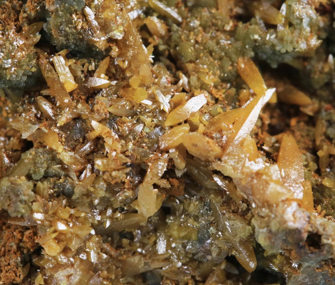 ウルフェナイト ミメタイト 共生標本 メキシコ産 / 原石 天然石 鉱物標本