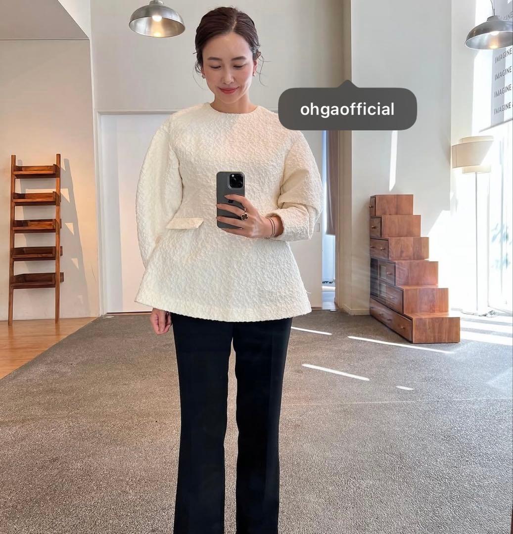 ohgaホワイトブラウス