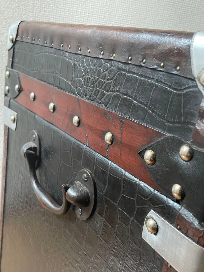 イギリスアンティーク　クロコのボックス