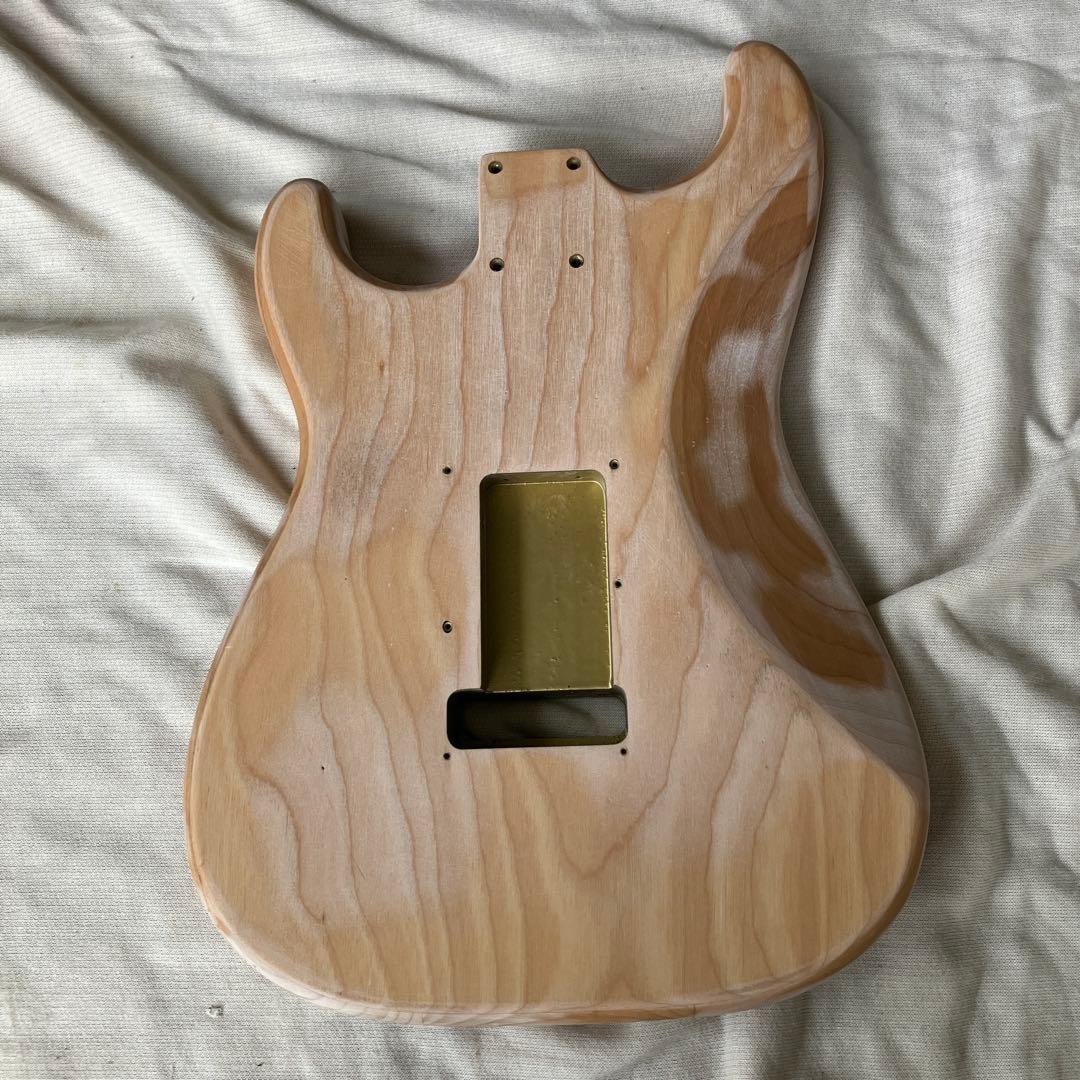 フェンダー ストラトキャスター ボディ未塗装