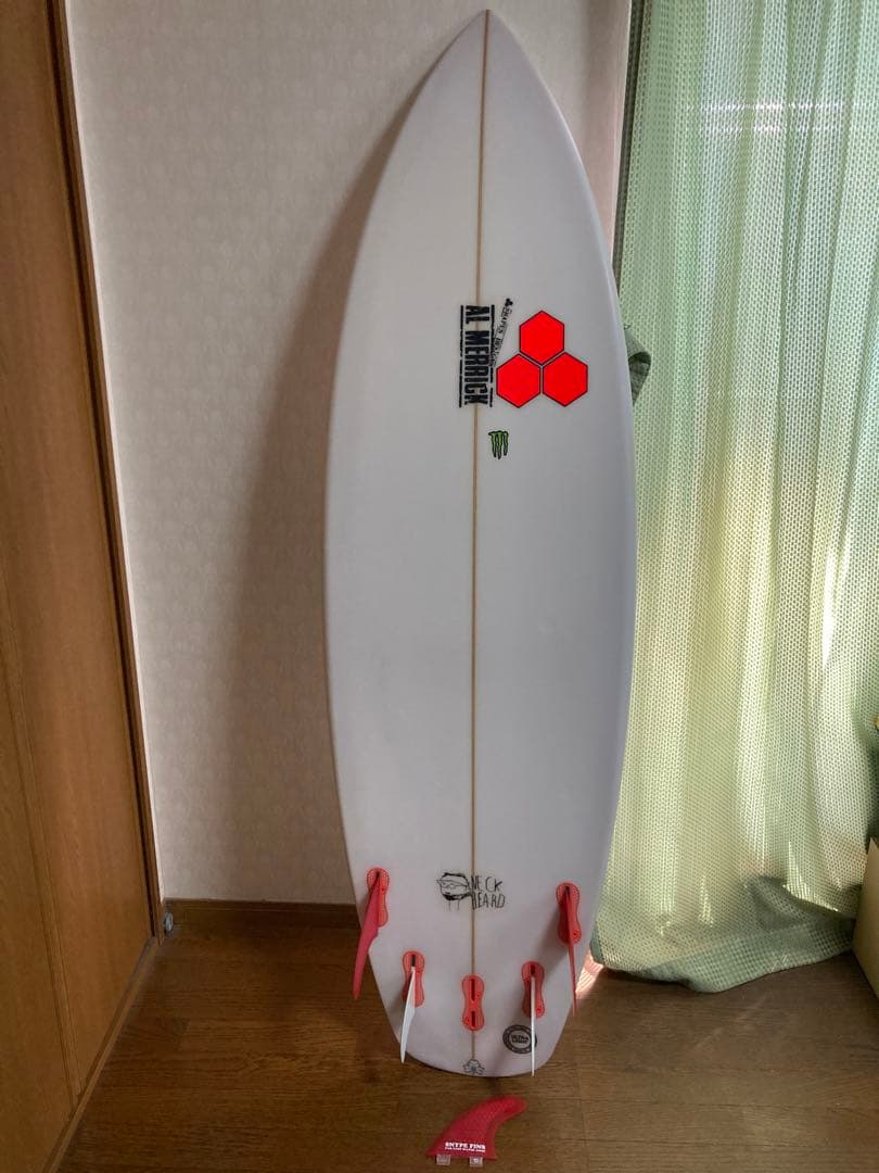 ネックベアード5.9スナイプフィン、クアッドフィン付き