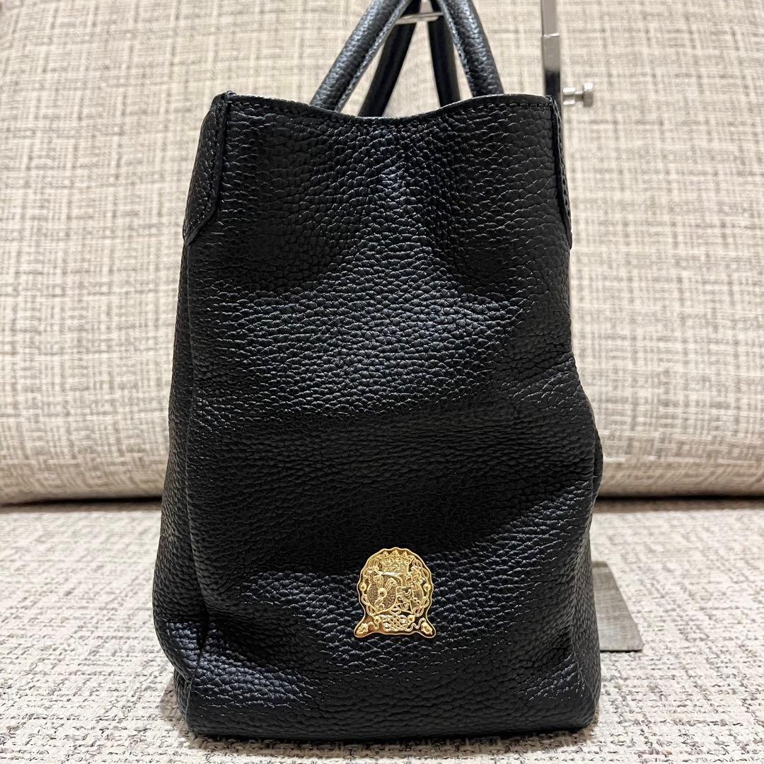 未使用品　A.D.M.J ハンドバッグ　シボ革　金具　ブラック　レザー　黒