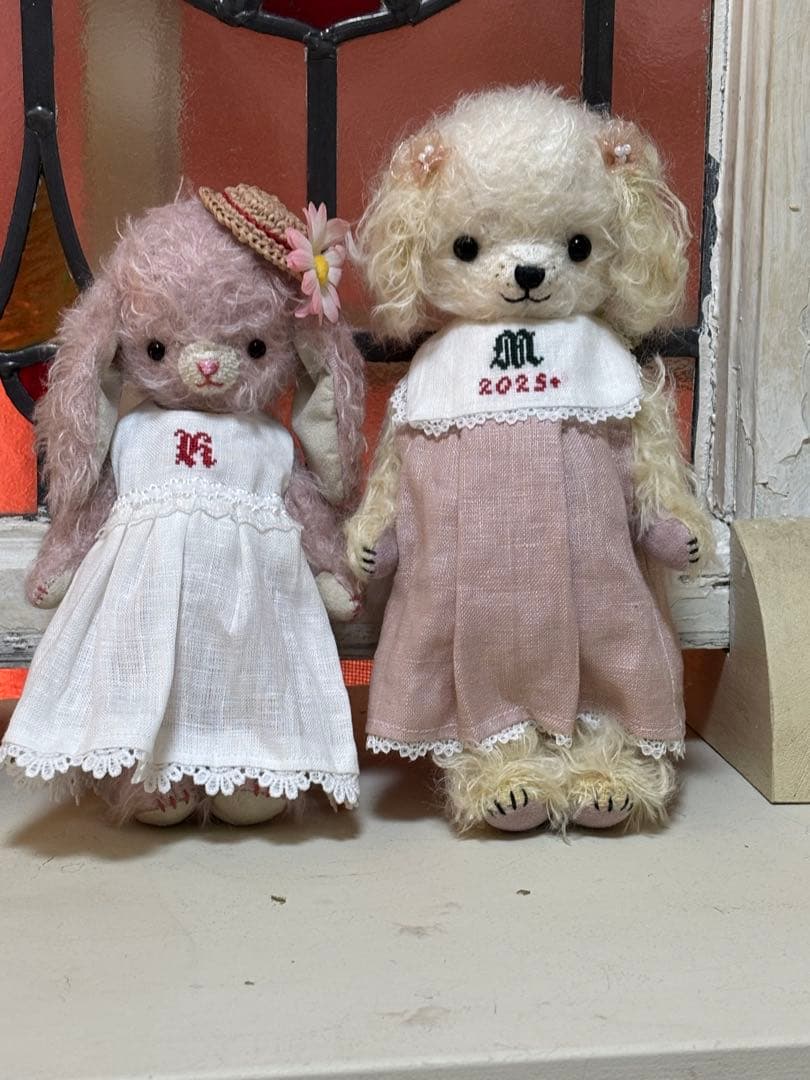 ピンクの耳垂れうさちゃん、わんちゃん