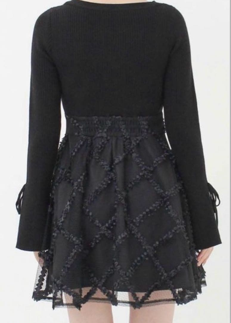 リゼクシー　ドッキングフレアミニニットワンピース　ブラック