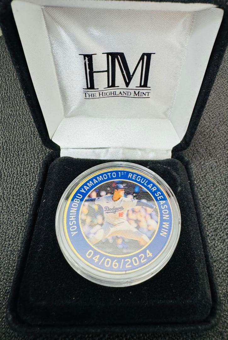 MLB ドジャース　山本由伸　2024 公式戦初勝利記念ゴールド