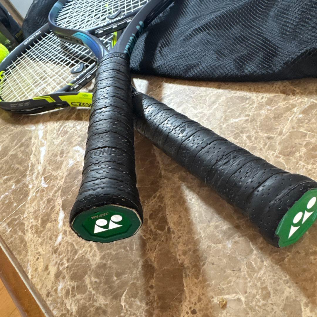 Yonex EZONE 98 テニスラケット 2本セット　ボール　テニス