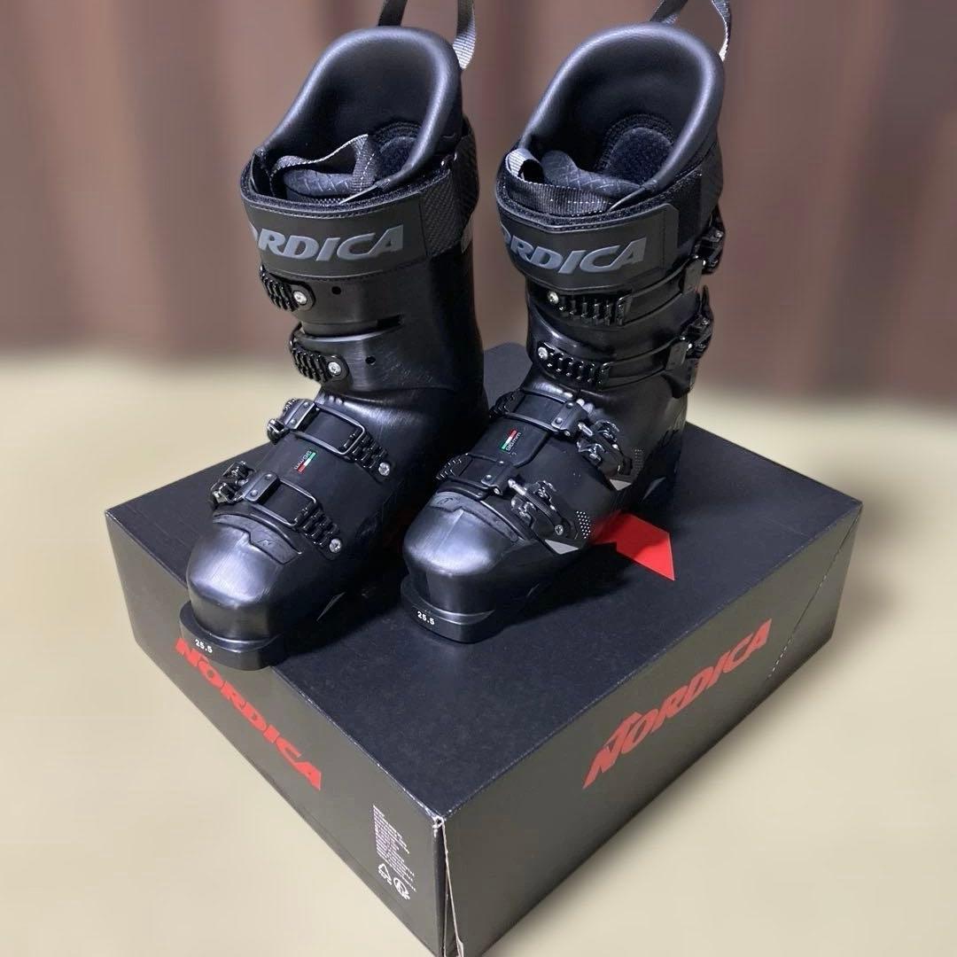 23/24 新品NORDICAドーベルマン5M LC 25.5cm