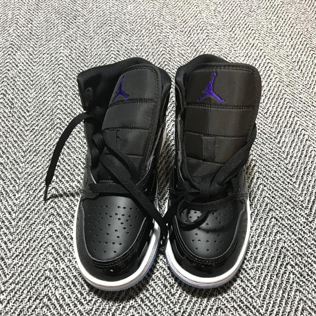 未使用　NIKE ジョーダン1 22.5センチ