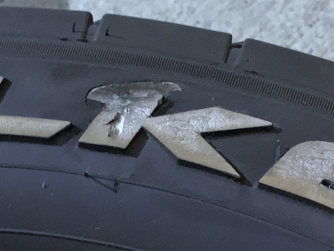 26-002 200系ハイエース AME ＆ ファルケン W11 ホイールタイヤ