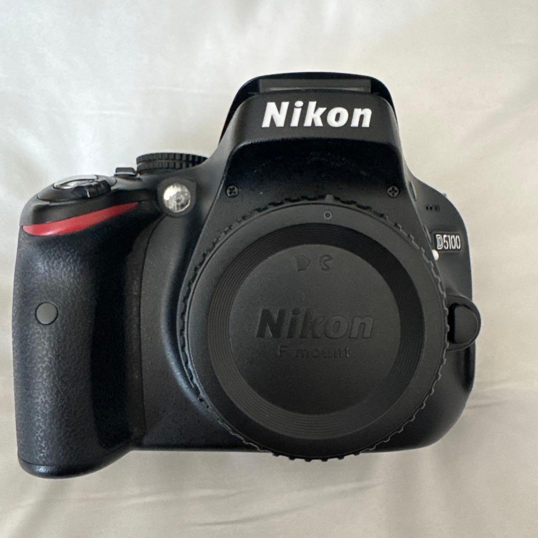 Nikon d5100 一眼レフカメラ