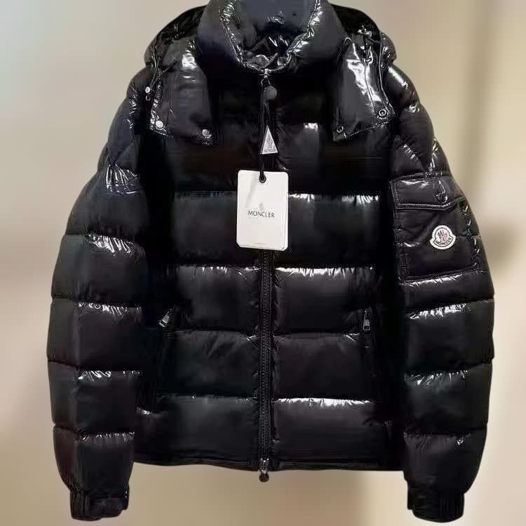 Moncler ブラック ダウンジャケット L