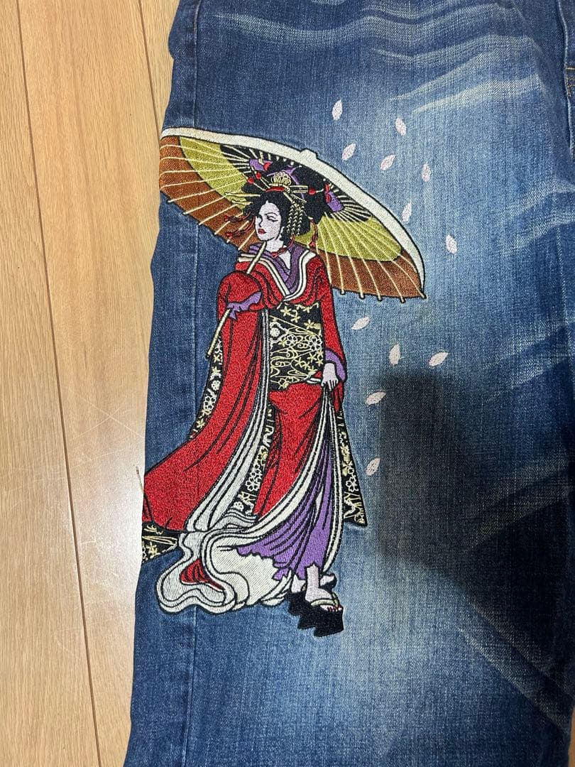 【お値下げ】絡繰魂カラクリダマシイ110size big極太刺繍入りデニムパンツ