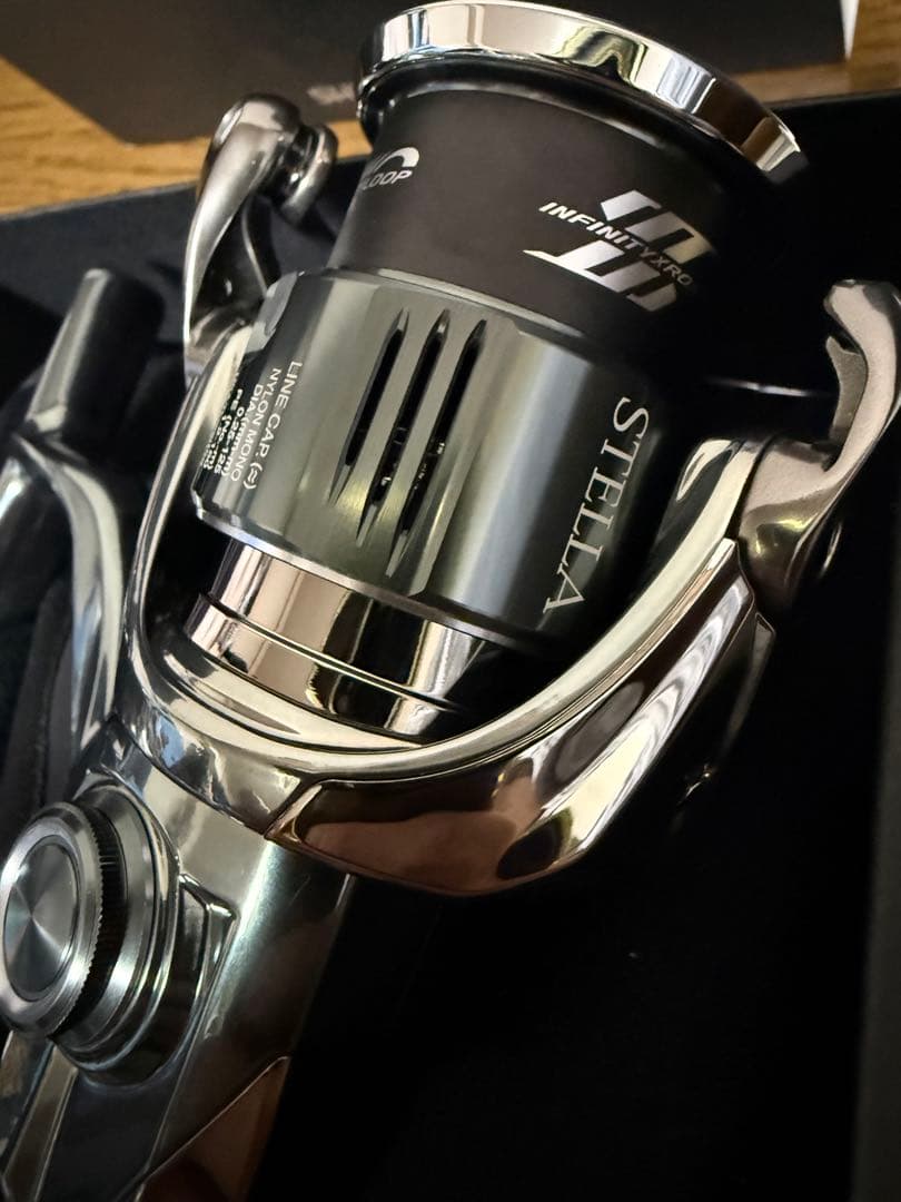 22 ステラ 3000MHG SHIMANO シマノ リール 3000 4000