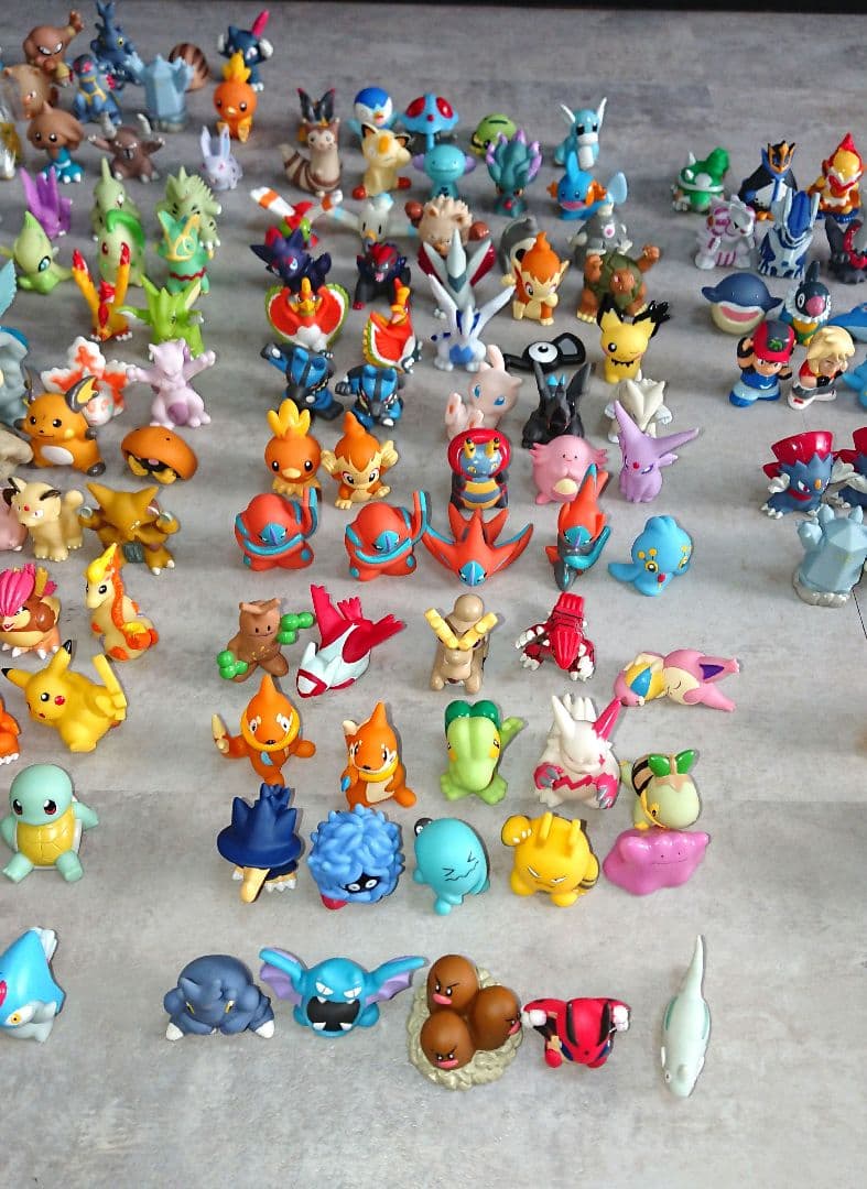 ポケモンキッズ 550体以上まとめ売り 未使用シール90枚以上付き