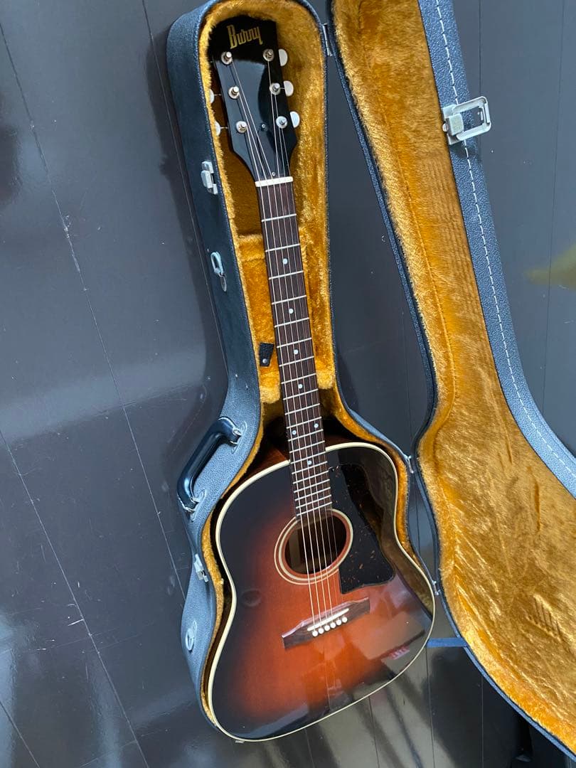 アコースティックギター　burny