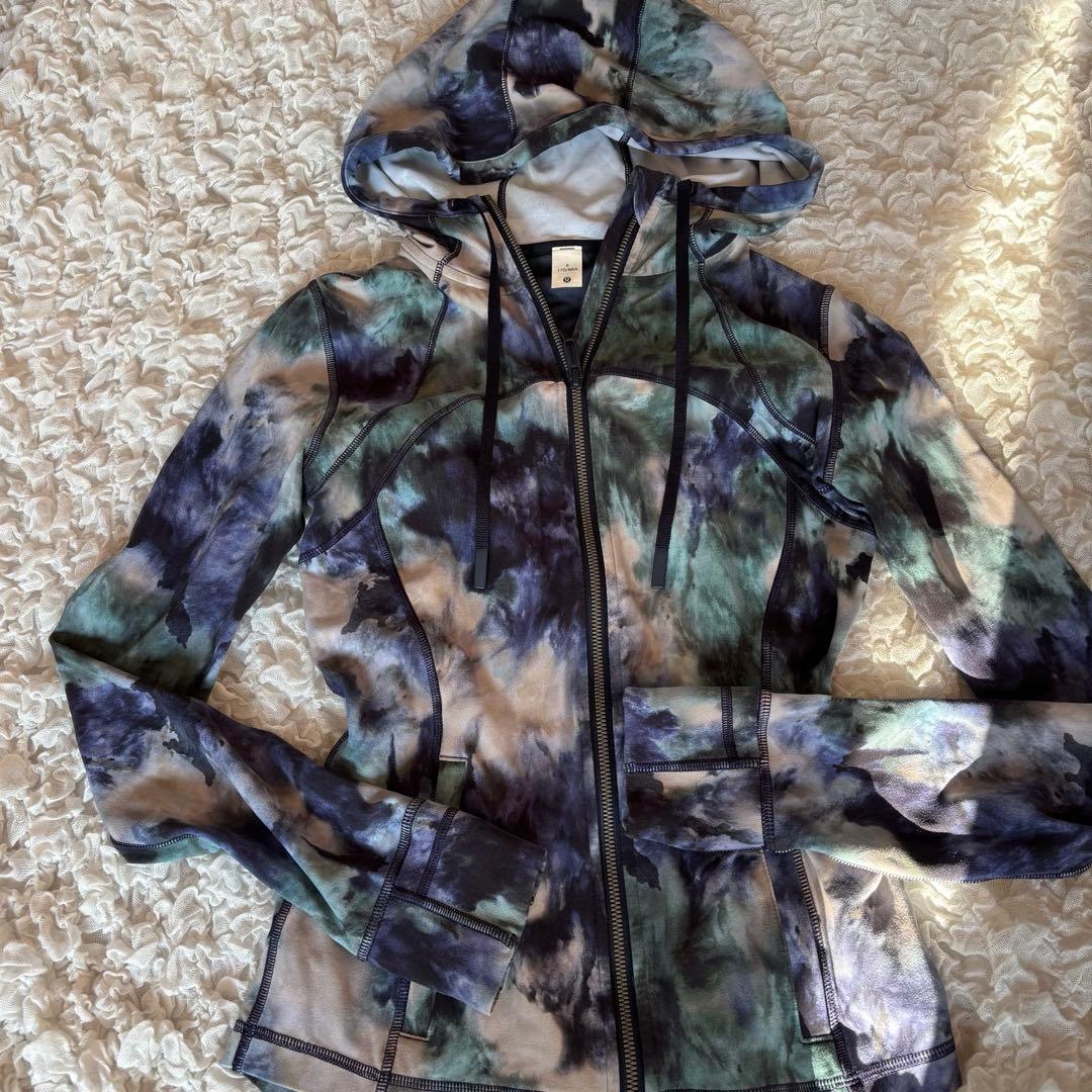 lululemonルルレモン define フルジップフードジャケット