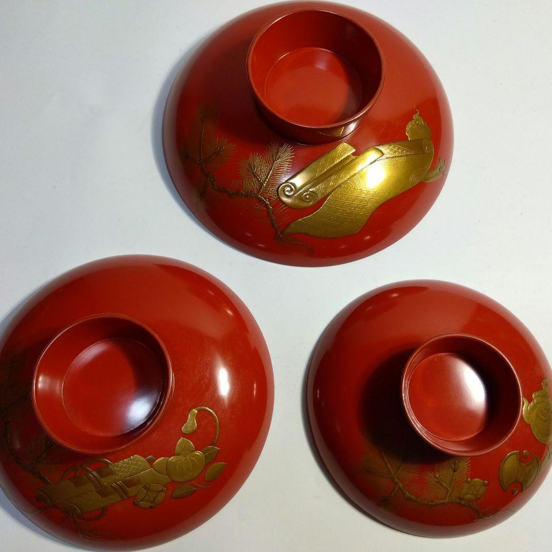 加賀蒔絵　高蒔絵祝い盃　三ッ組盃　　漆芸　時代高級高蒔絵盃　大正期　黒塗共箱