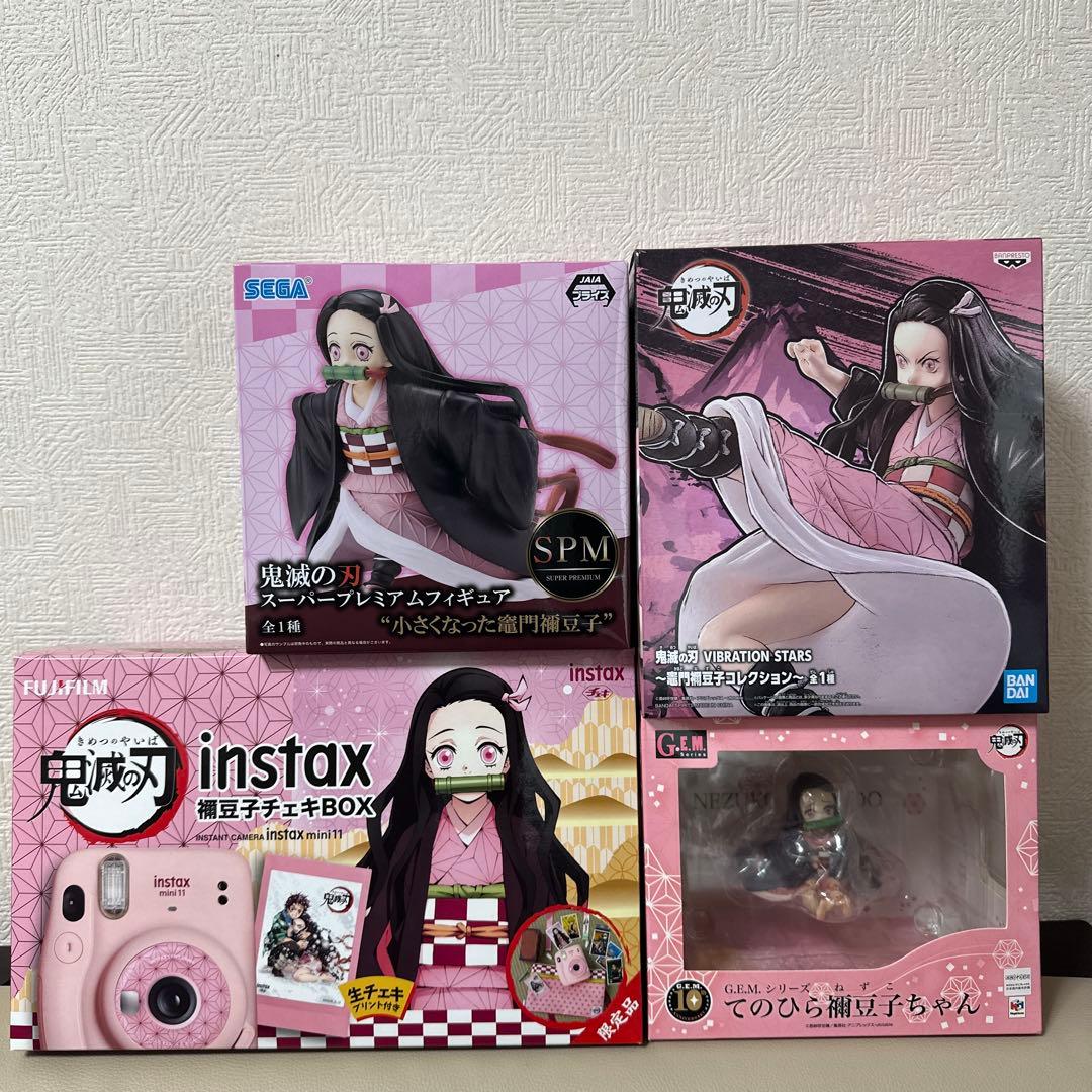 鬼滅の刃 フィギュア & instax mini 11 セット