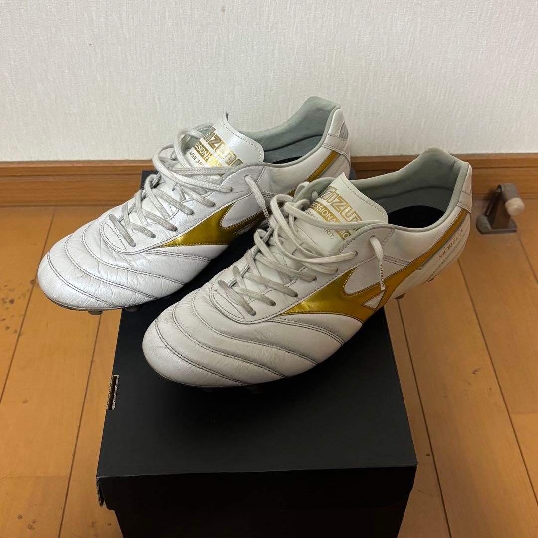 【最終値下げ】ミズノ　モレリア2JAPAN 27.5 金　白　ゴールド
