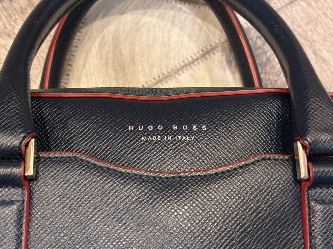 HUGO BOSS ビジネスバッグ ブリーフケース レザー イタリア製 ネイビー