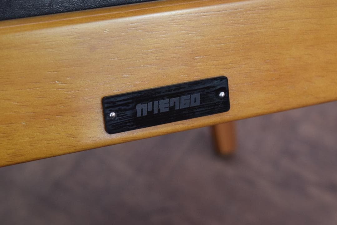 展示品　カリモク60 Kチェア スタンダードブラック　 W36170BW　14A