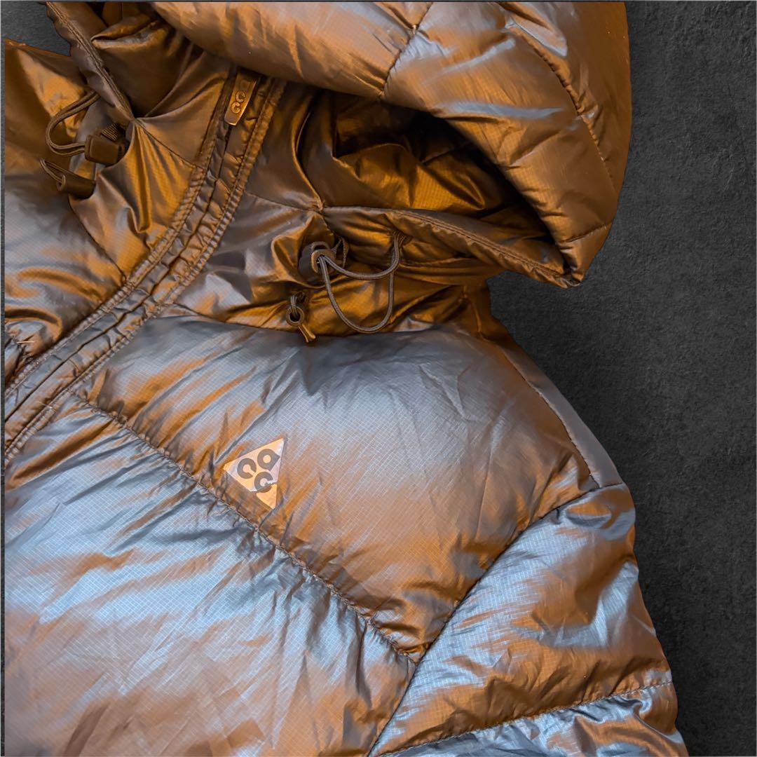 K*8様 NIKE ACGライトダウン