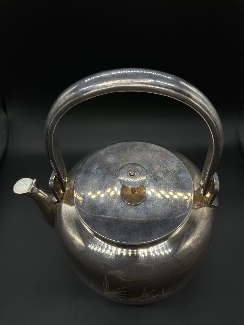 純銀　銀瓶　水差　大水指　彫刻　片切彫　箱あり　1201g 骨董古美術